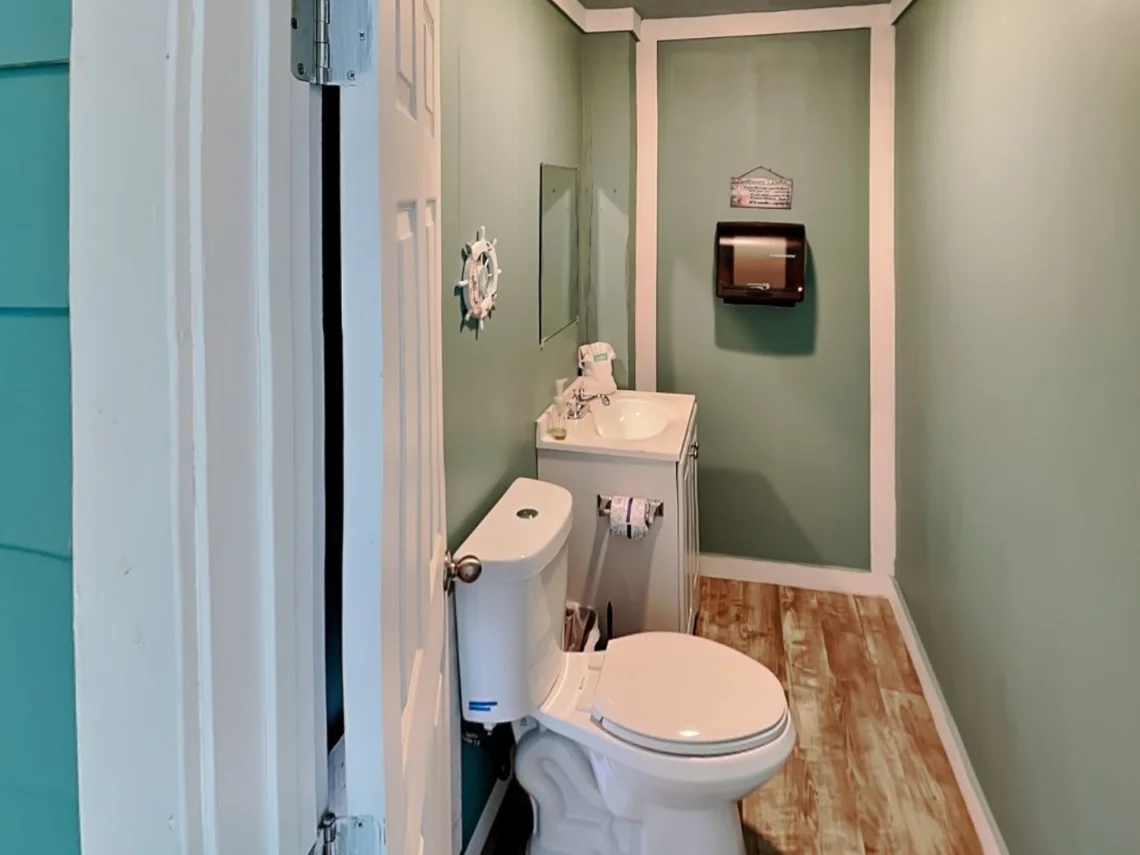 Tiki Retreat 24