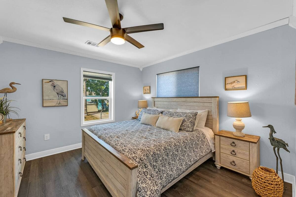 Oasis by the Bay 21