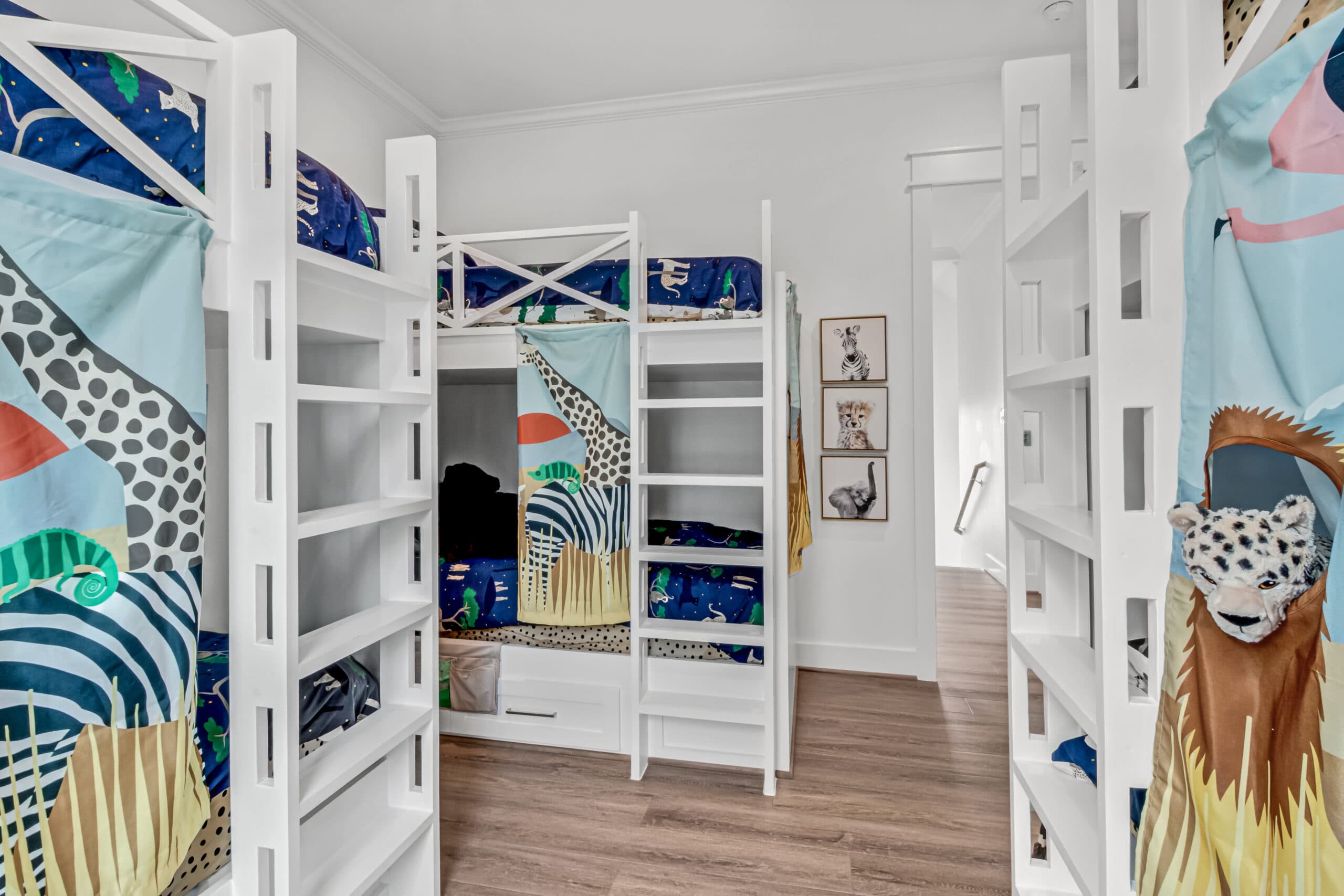 Grand Beach Retreat 29